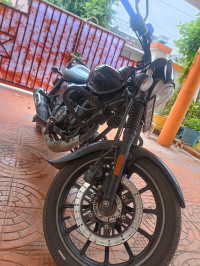 Black Bajaj Avenger Street 160