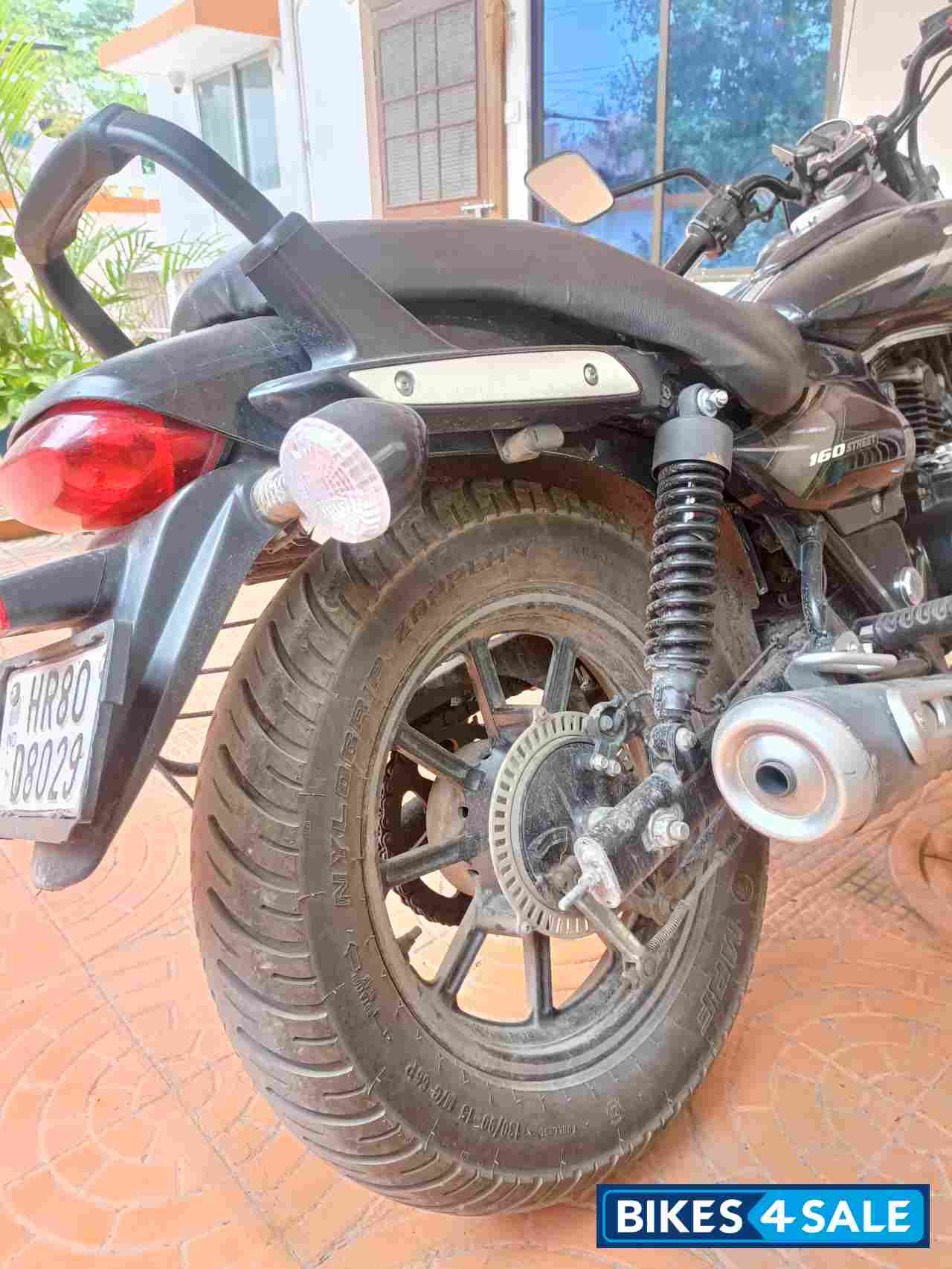 Black Bajaj Avenger Street 160