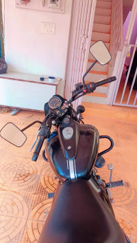 Black Bajaj Avenger Street 160
