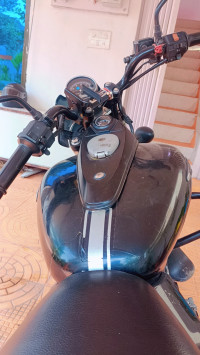 Black Bajaj Avenger Street 160