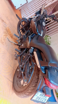 Black Bajaj Avenger Street 160