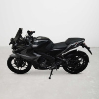 Bajaj Pulsar RS 200