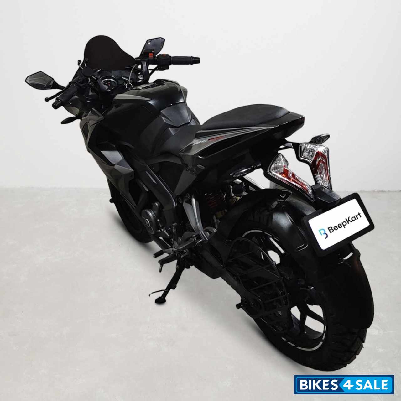 Bajaj Pulsar RS 200