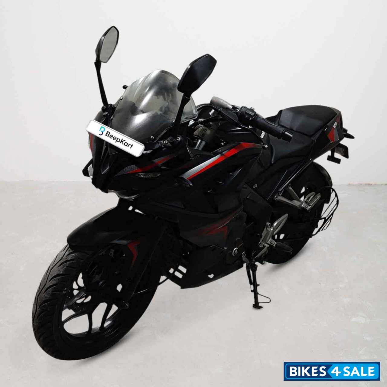 Bajaj Pulsar RS 200