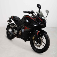 Bajaj Pulsar RS 200