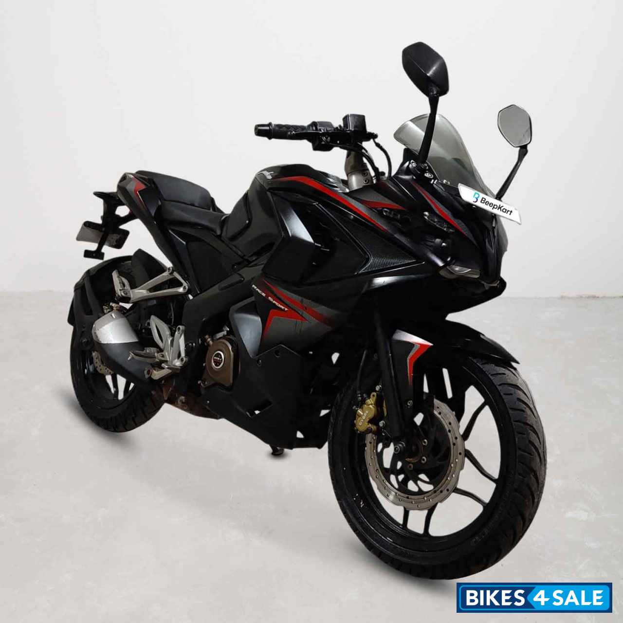 Bajaj Pulsar RS 200