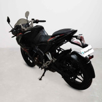 Bajaj Pulsar RS 200