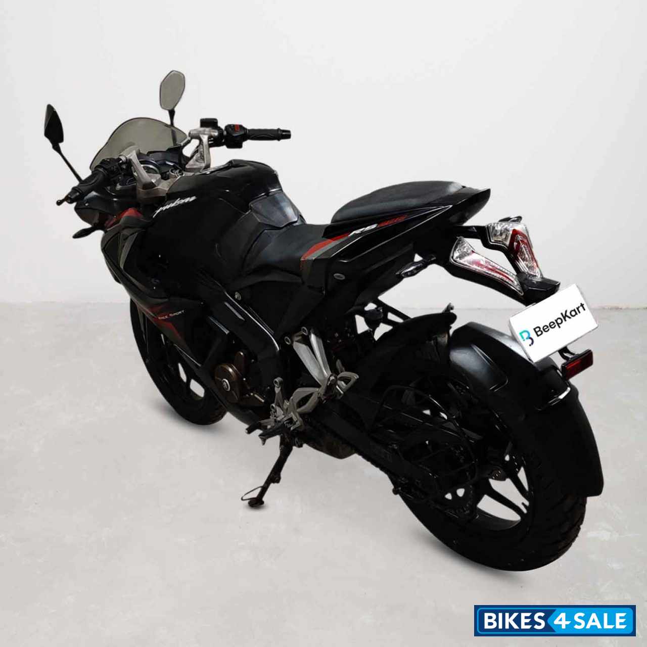 Bajaj Pulsar RS 200