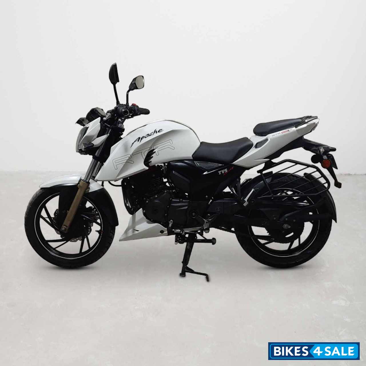TVS Apache RTR 200 4V
