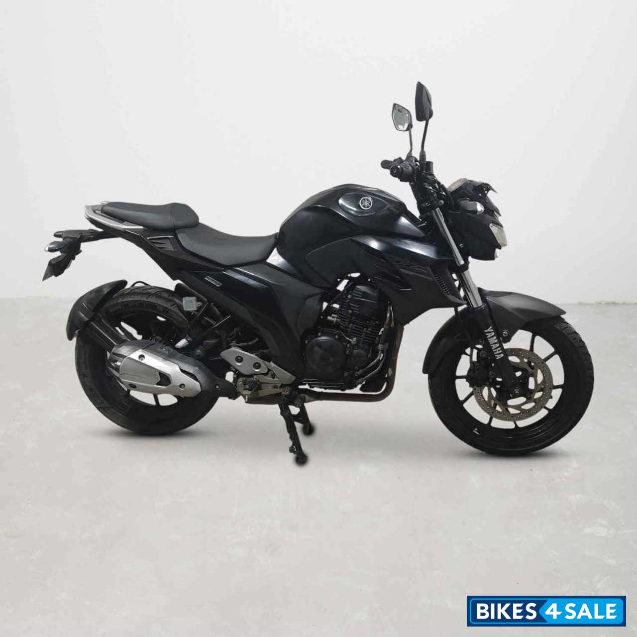 Yamaha FZ25