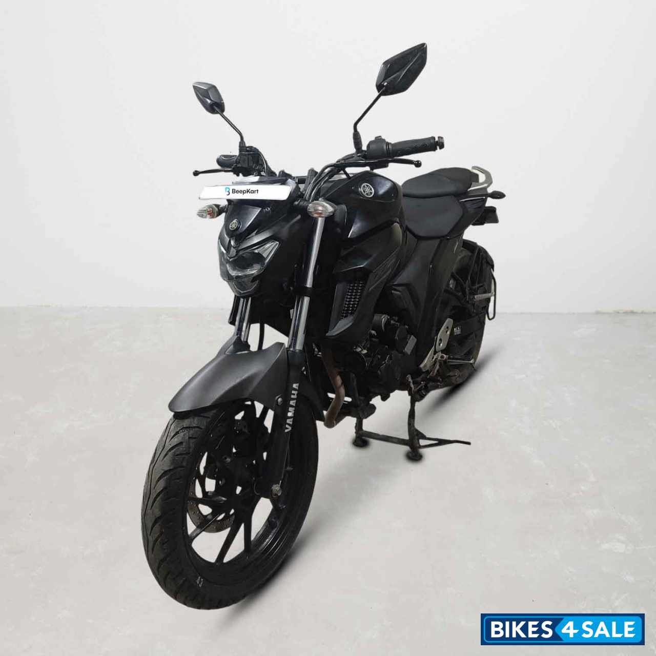 Yamaha FZ25
