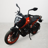 KTM Duke 200
