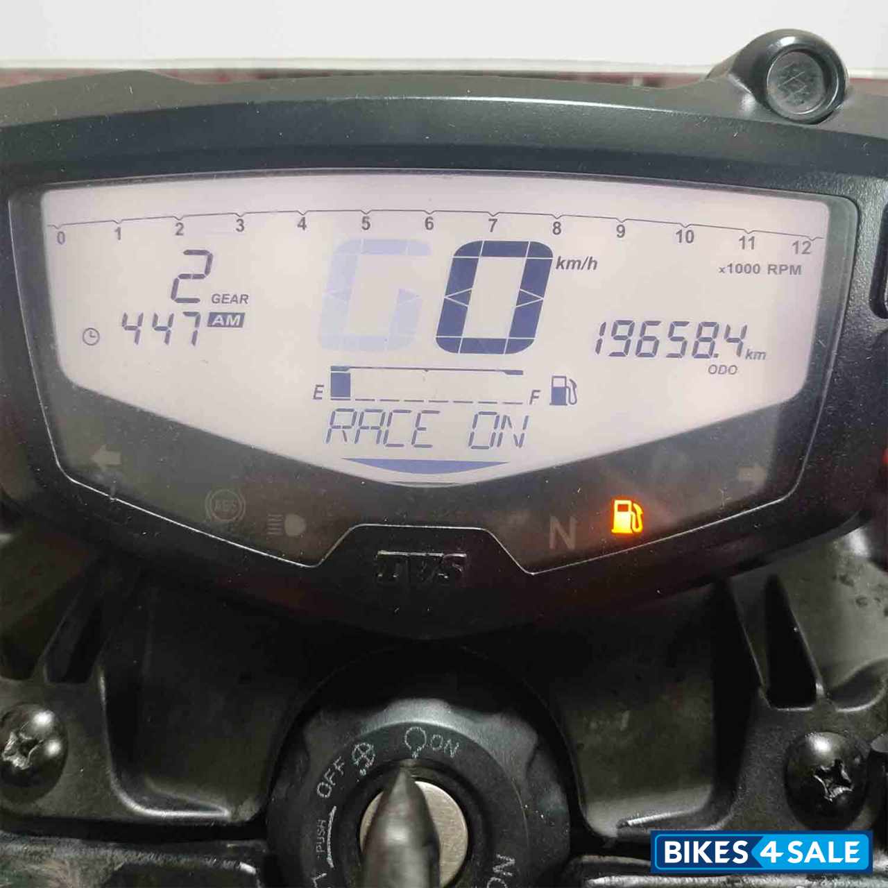 TVS Apache RTR 200 4V