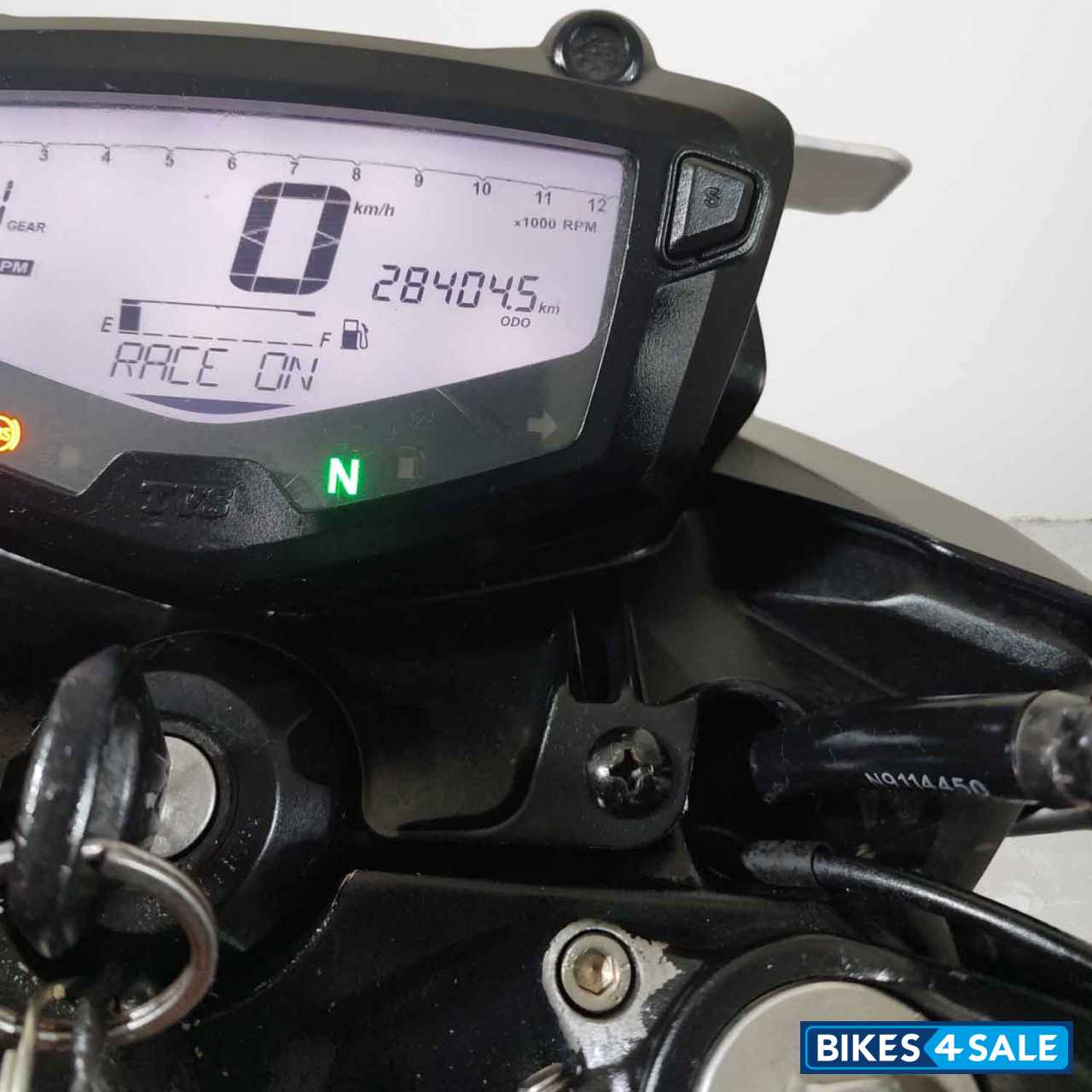 TVS Apache RTR 200 4V