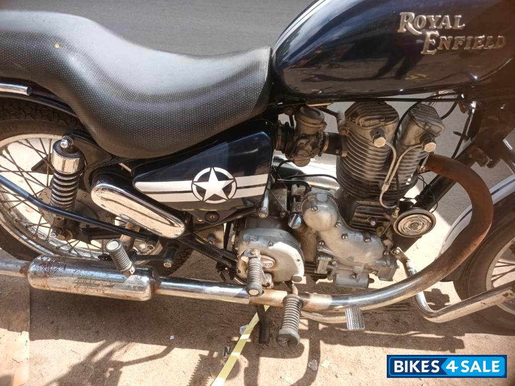 Dark Blue Royal Enfield Bullet 350 Twinspark