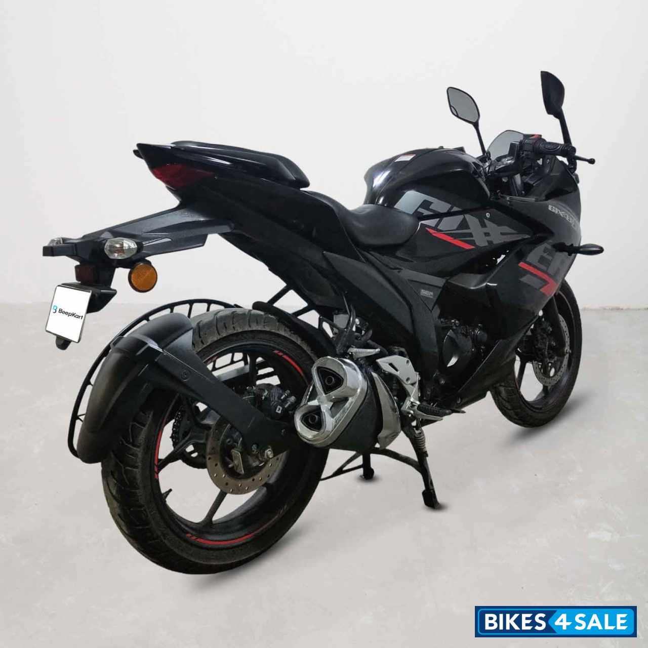 Suzuki Gixxer SF