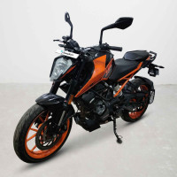 KTM Duke 200