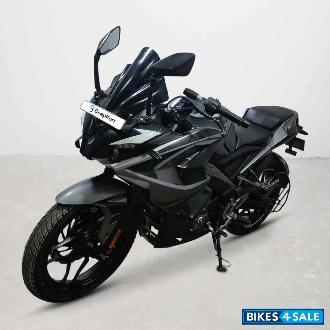 Bajaj Pulsar RS 200