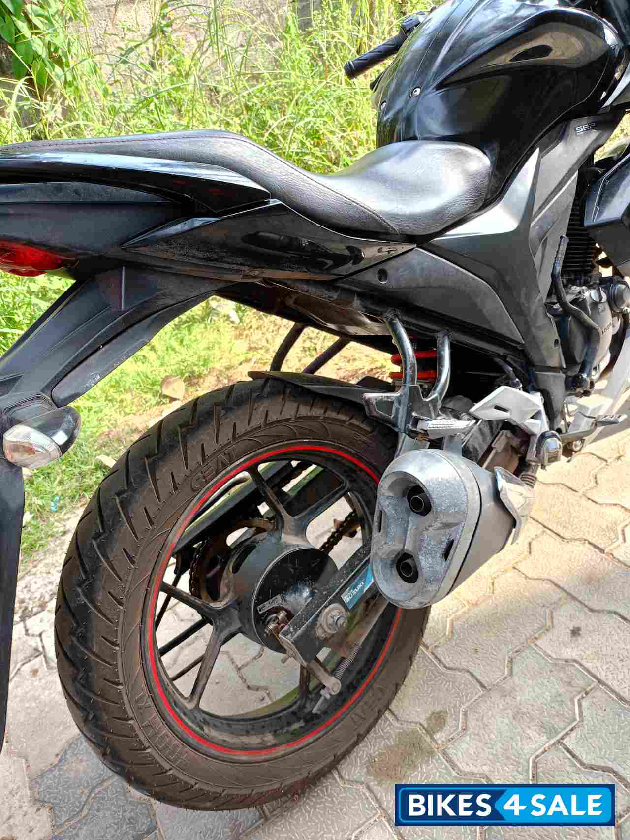 Suzuki Gixxer SF