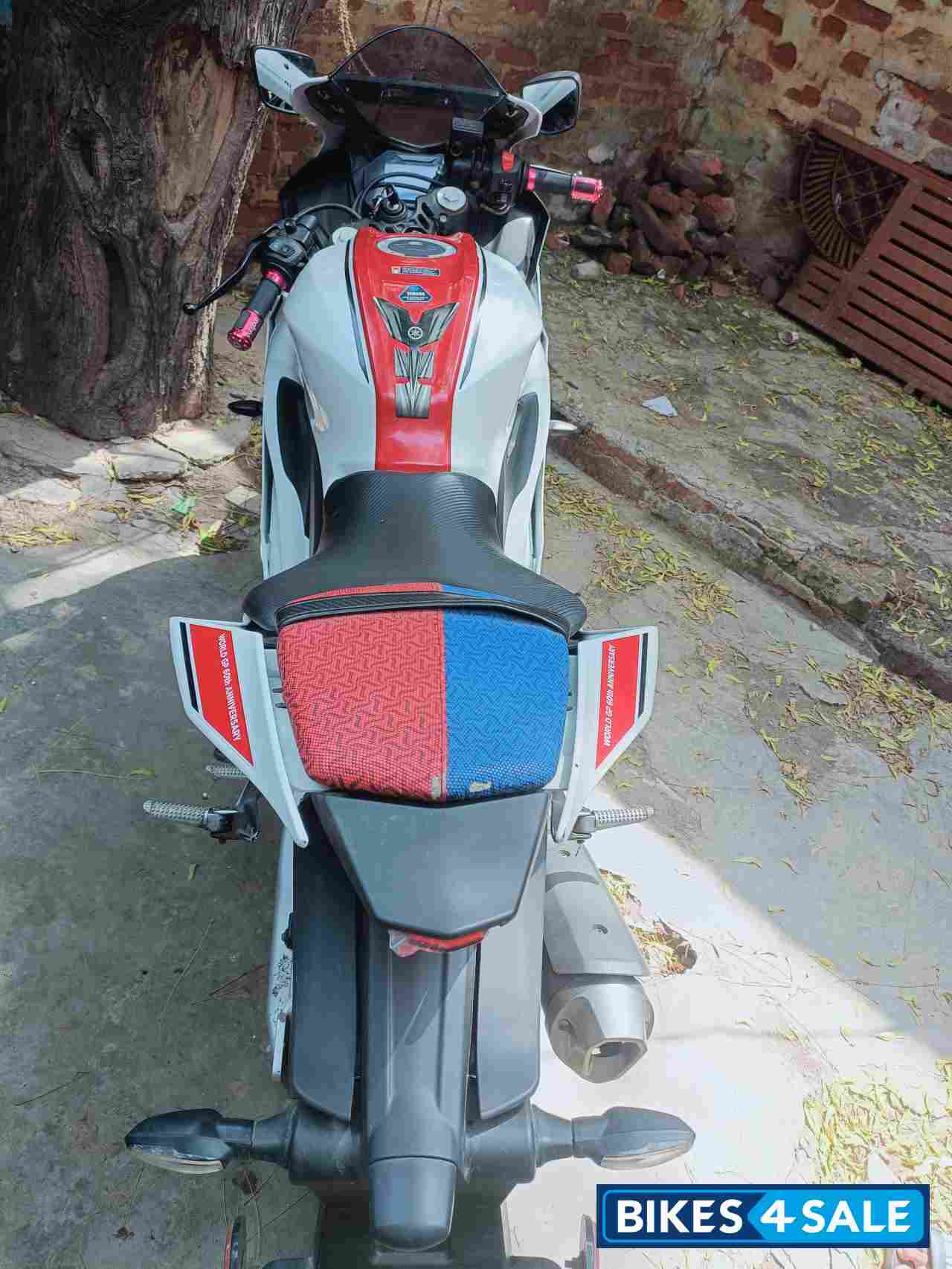 White And Red Yamaha R15M WGP 60th Anniversary Edition