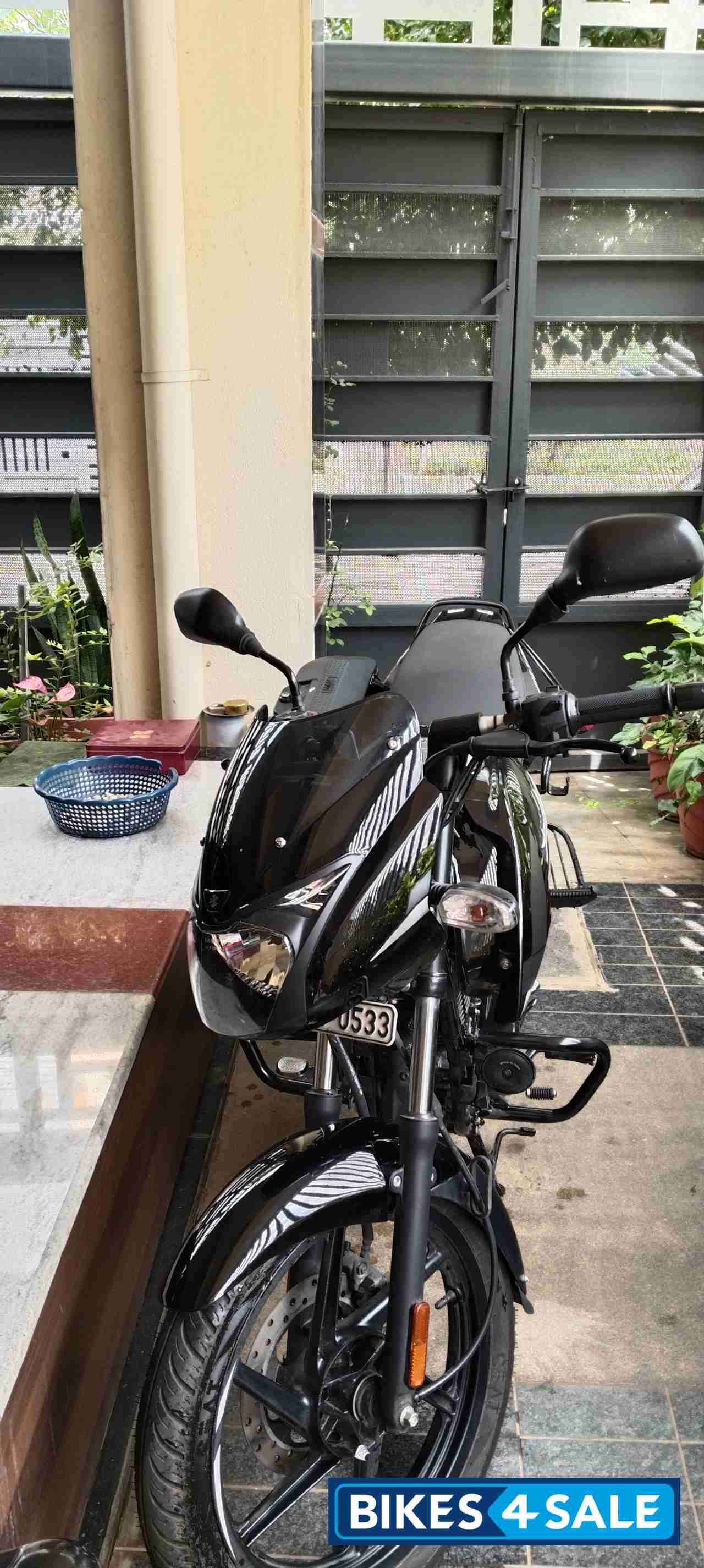 Bajaj Pulsar 125