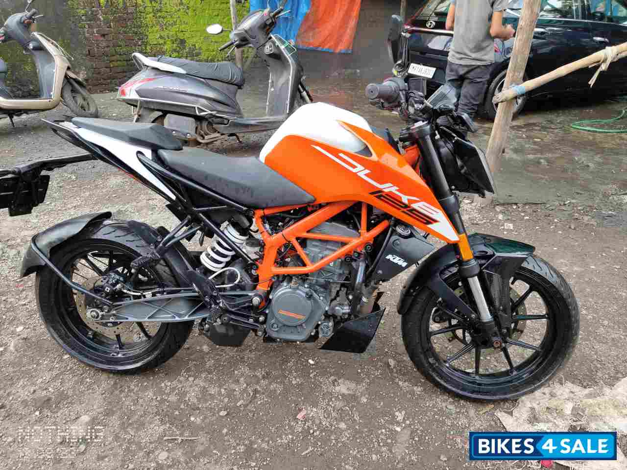 KTM Duke 125
