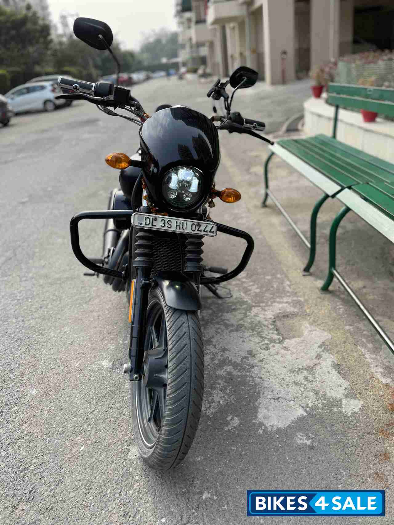 Black Harley Davidson Street 750