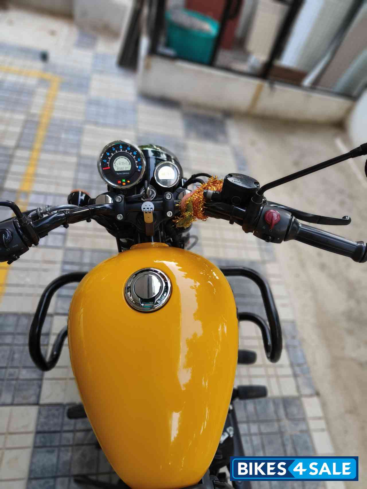 Royal Enfield Meteor 350 Fireball