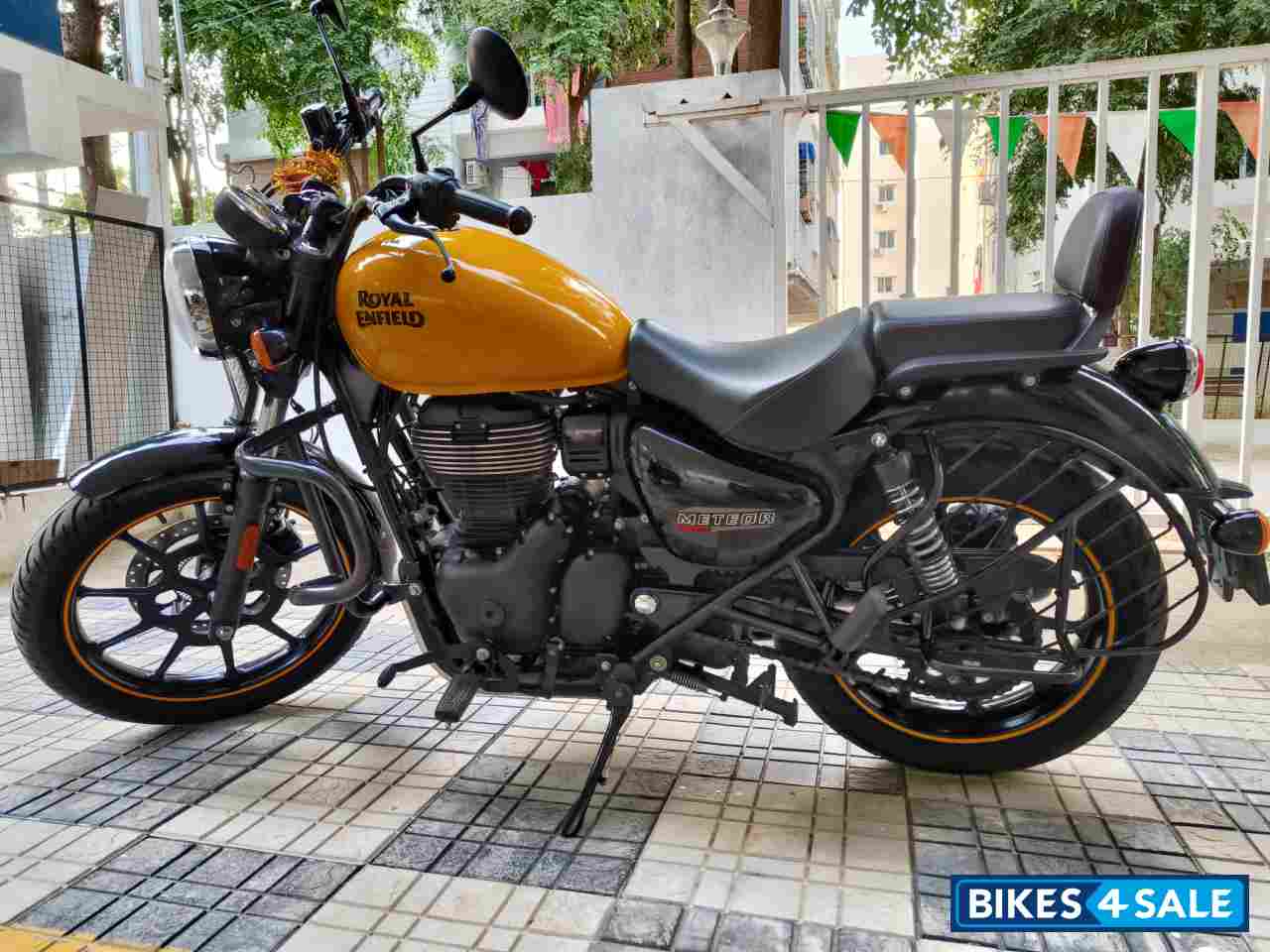 Royal Enfield Meteor 350 Fireball