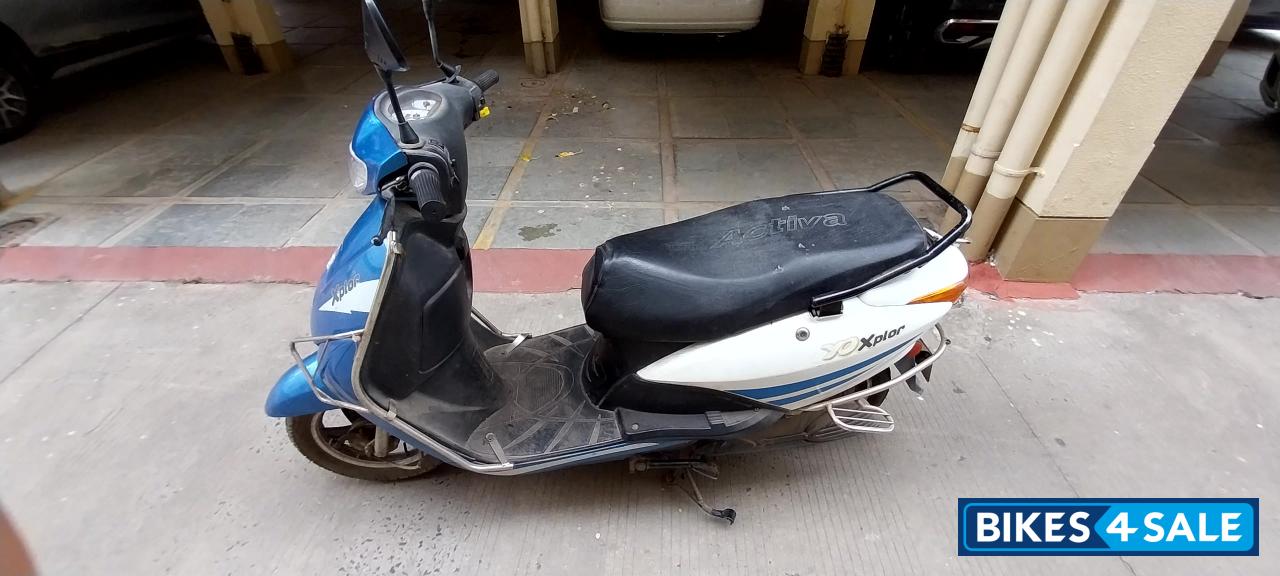 Blue & White YObykes YO Xplor Blue & White YObykes YO Xplor