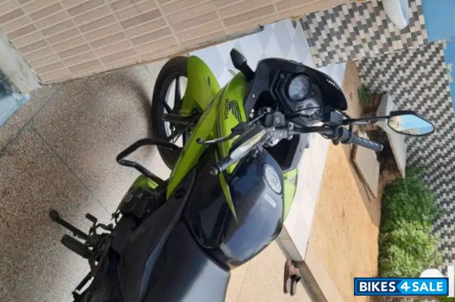 Green Honda CBF Stunner