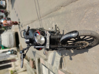 Bajaj Avenger Street 220