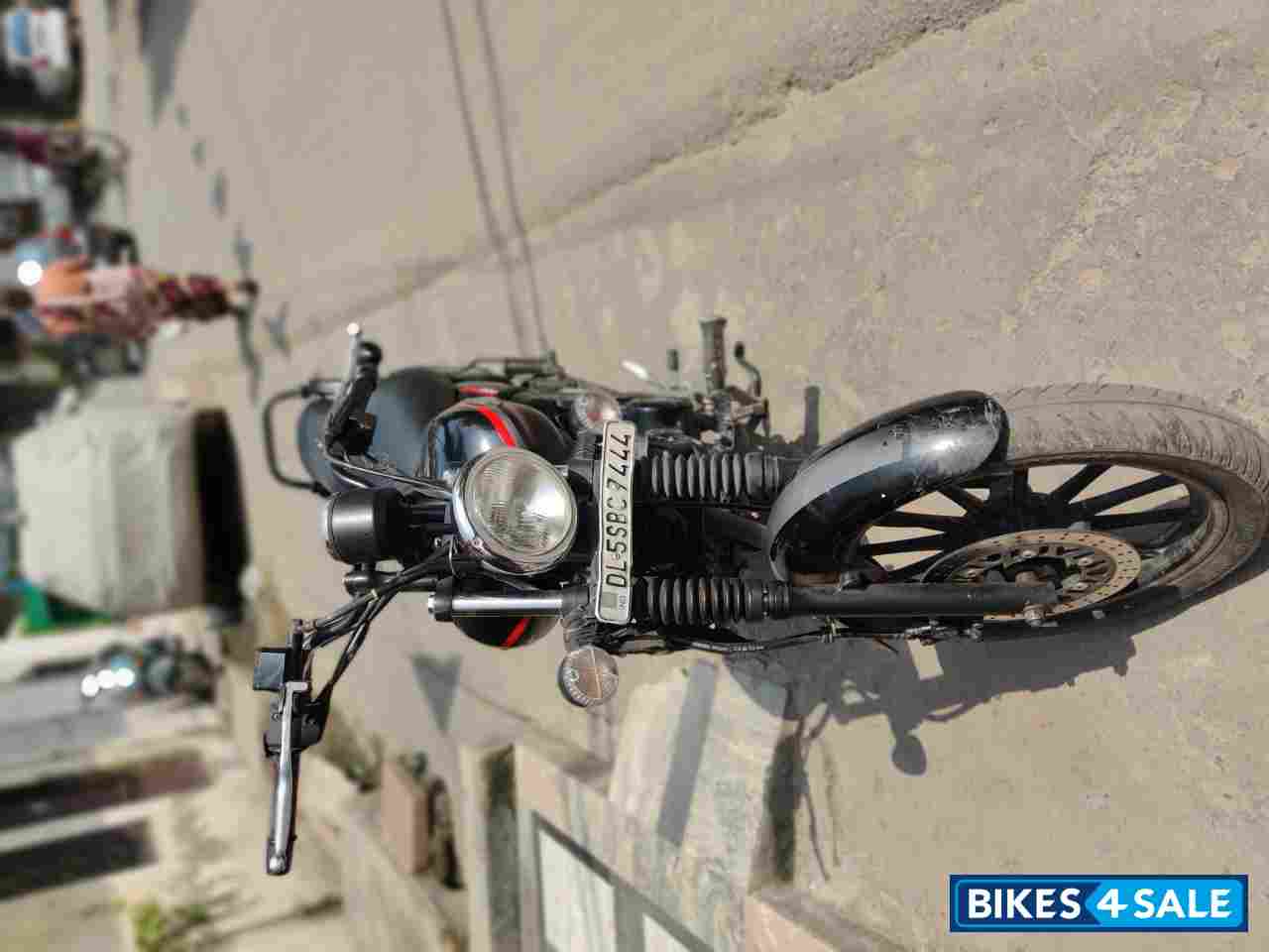 Bajaj Avenger Street 220