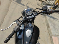 Bajaj Avenger Street 220