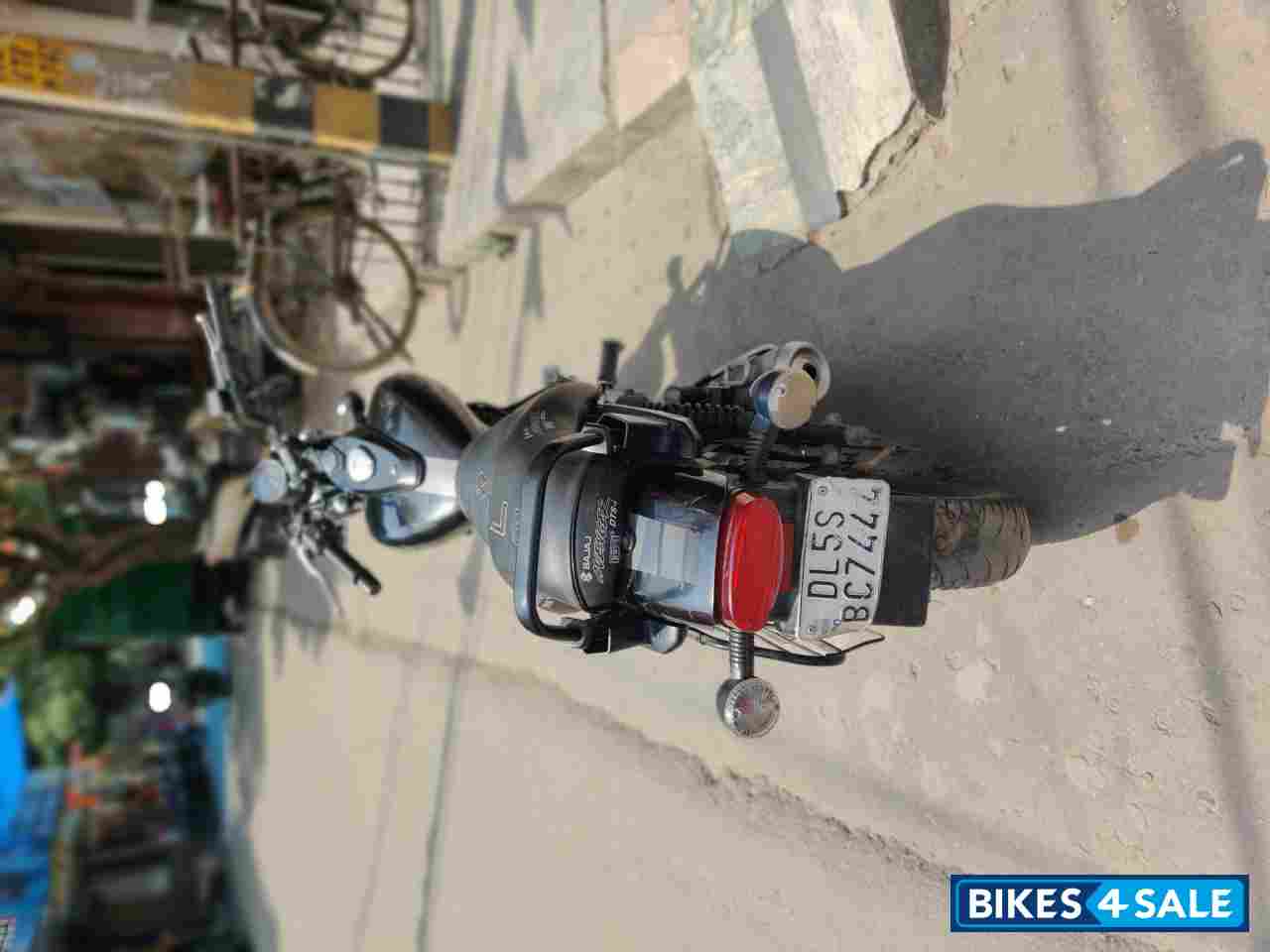 Bajaj Avenger Street 220