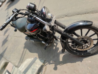 Bajaj Avenger Street 220