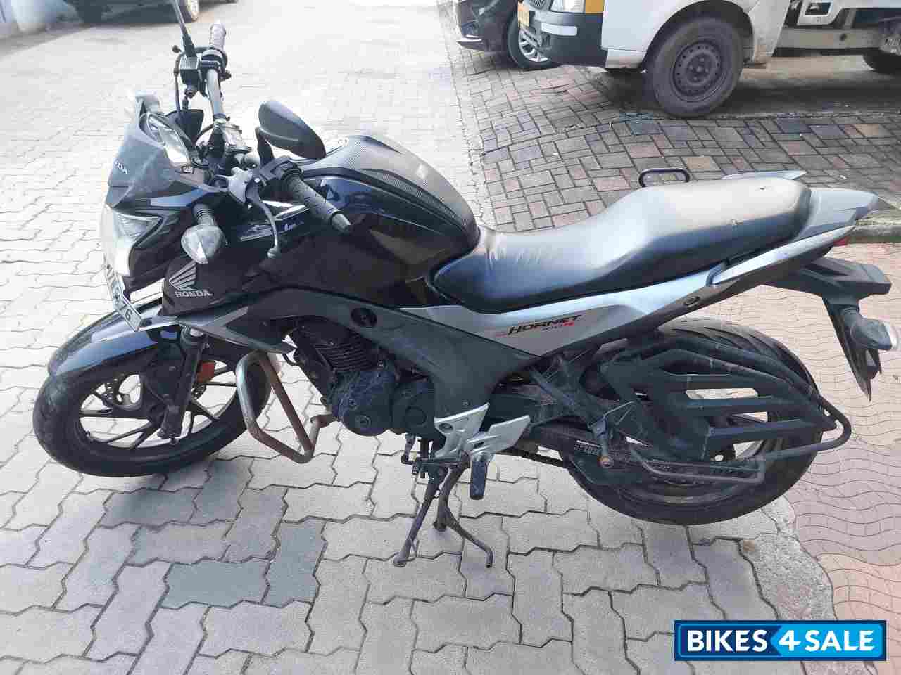 Black Honda CB Hornet 160R