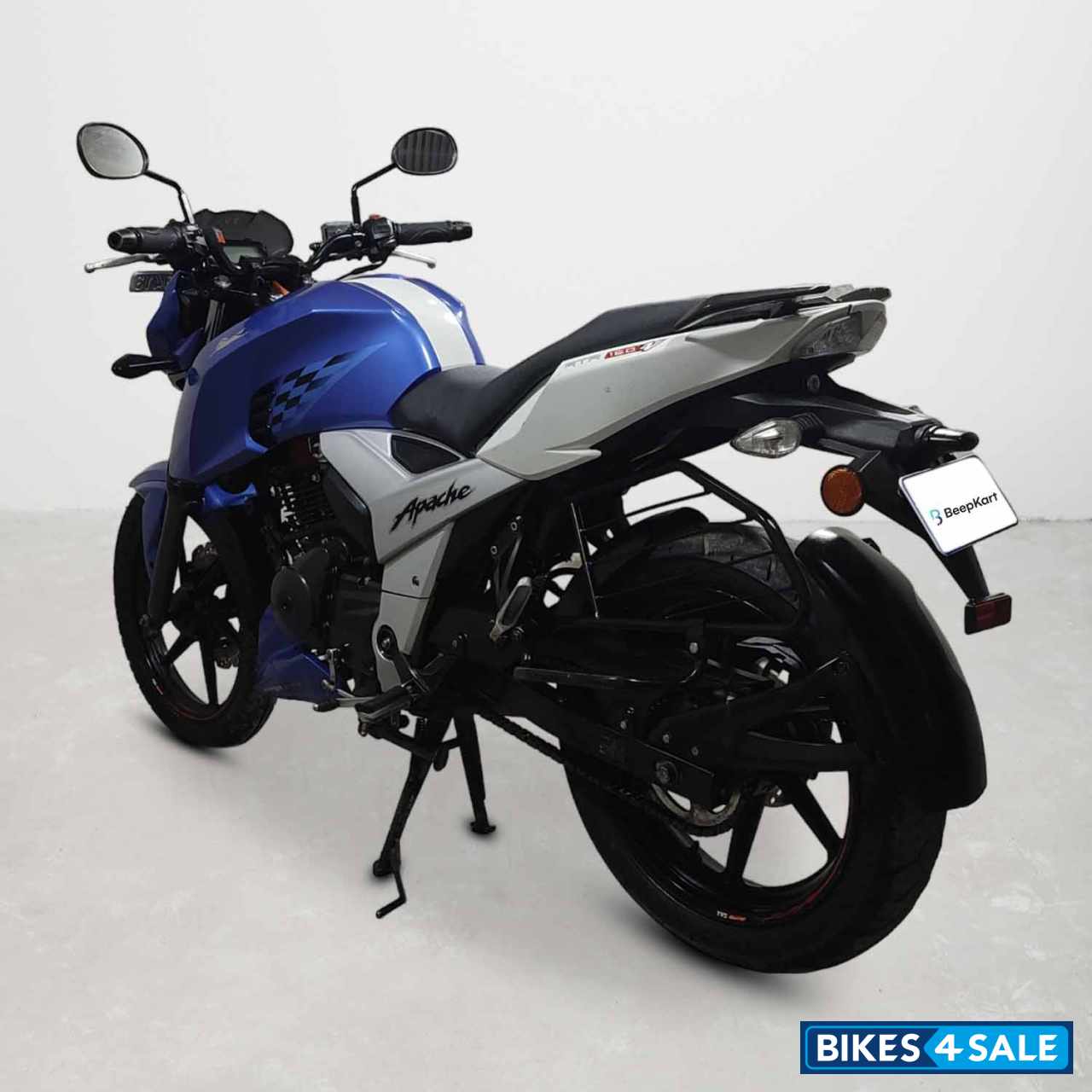 TVS Apache RTR 160 4V