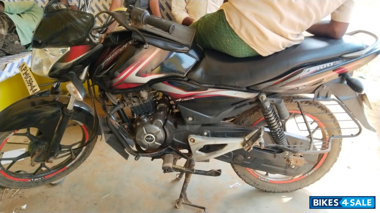 Bajaj Discover 100M