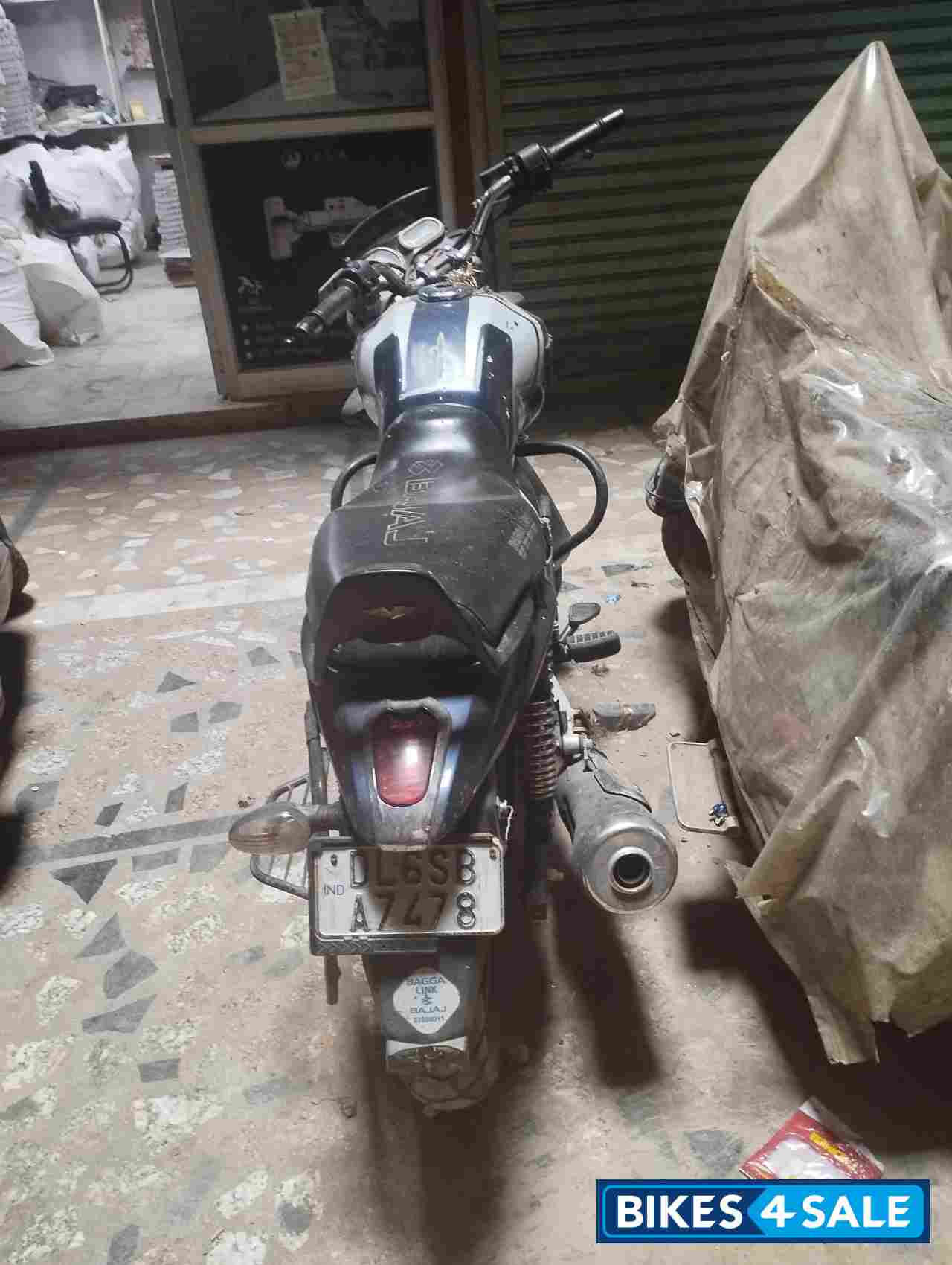 Blue And White Bajaj V15