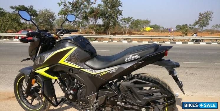 Honda CB Hornet 160R