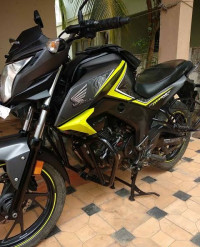 Honda CB Hornet 160R