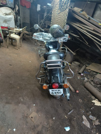 Black Royal Enfield Classic 350