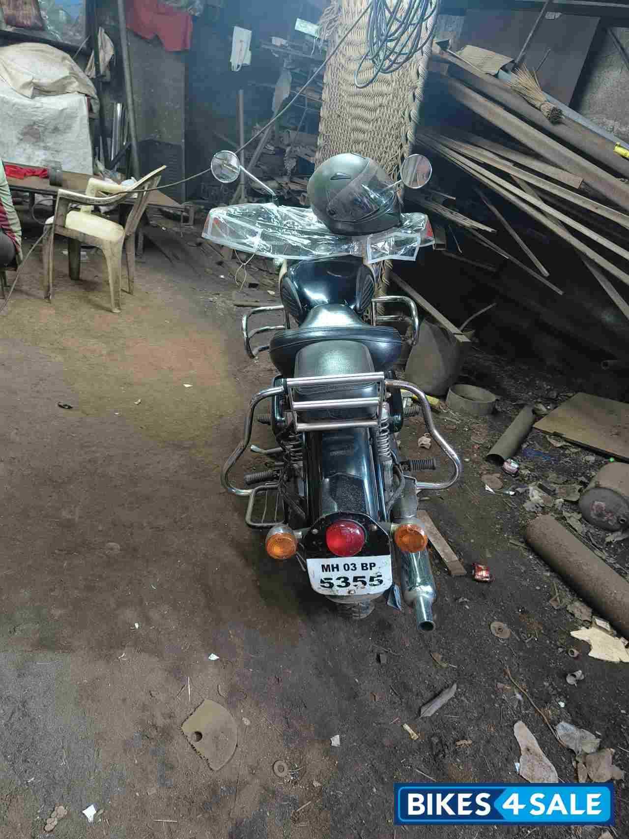 Black Royal Enfield Classic 350