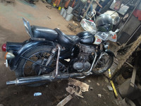 Black Royal Enfield Classic 350
