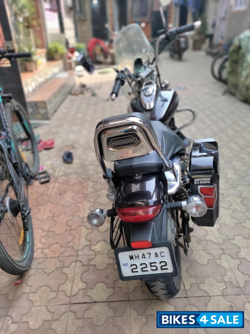 Bajaj Avenger Cruise 220 BS6