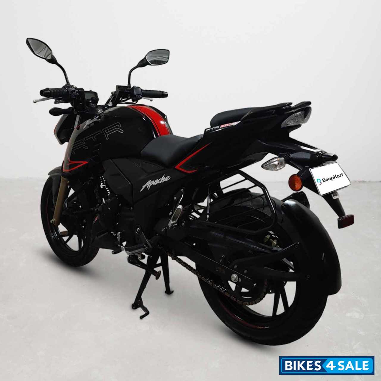 TVS Apache RTR 200 4V