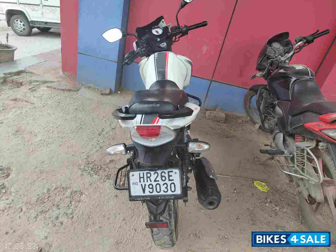 TVS Apache RTR 160 4V BS6