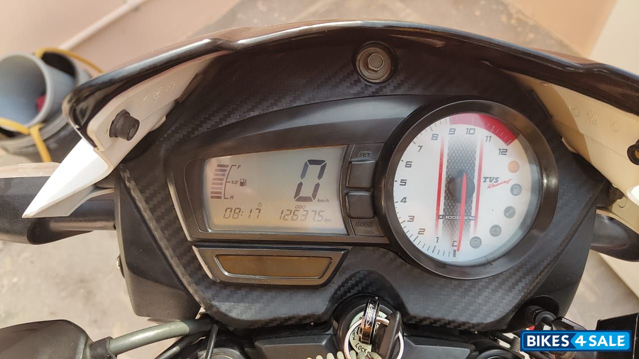 TVS Apache RTR 160 4V BS6