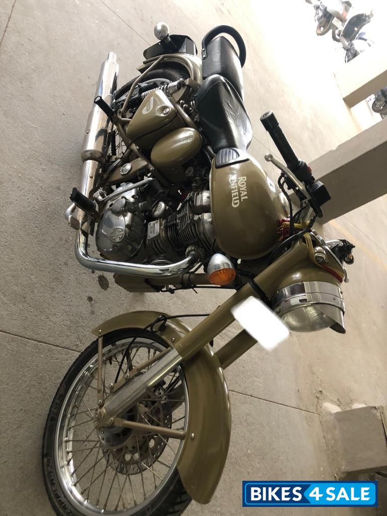 Royal Enfield Classic Desert Storm Royal Enfield Classic Desert Storm